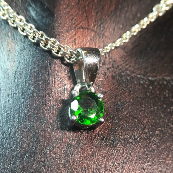 Genuine Chrome Diopside .925 Pendant Natural Gemstone Sterling Silver - Picture 3 of 16